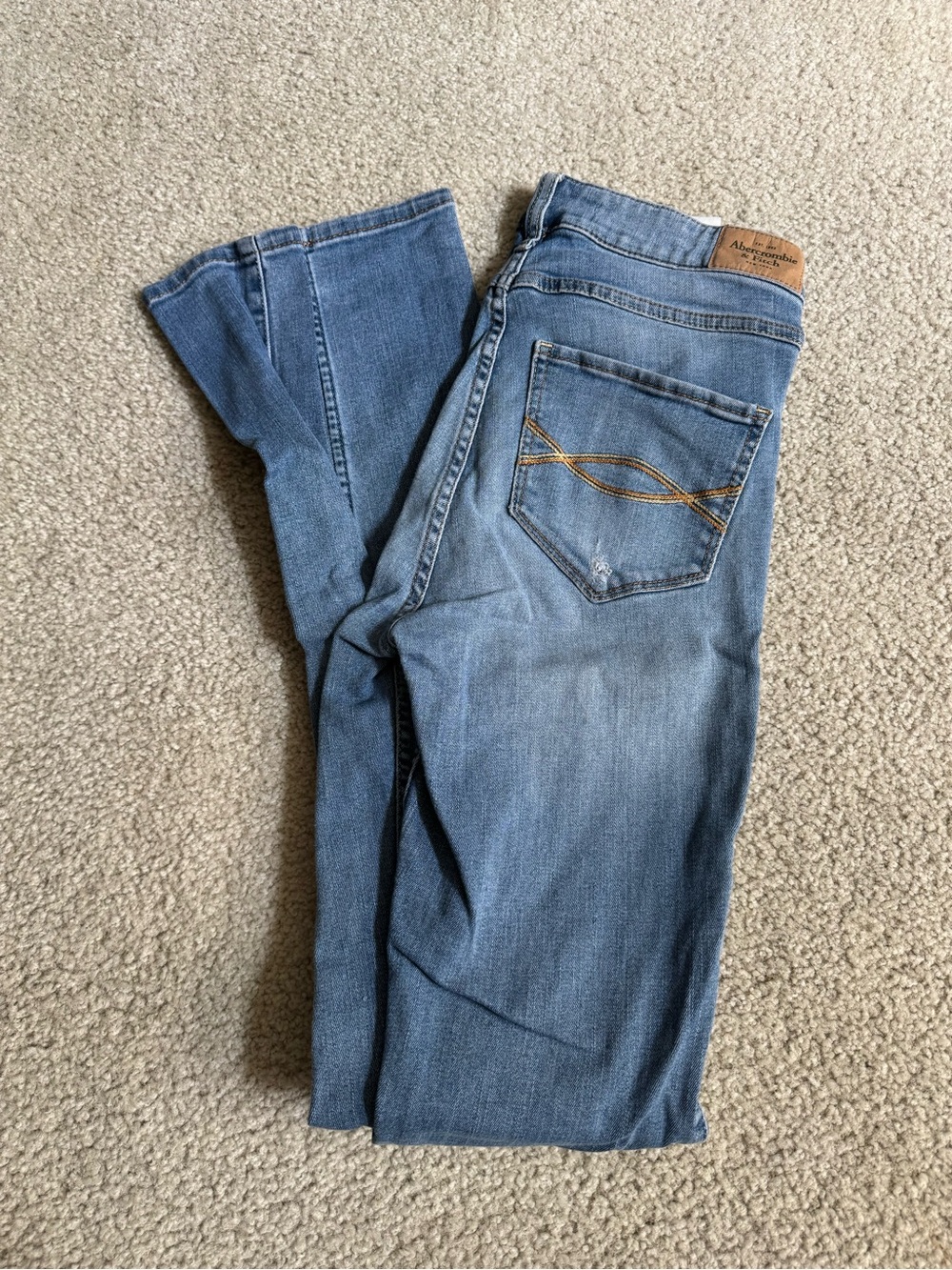 Abercrombie & Fitch Women's Medium Blue Skinny Jeans